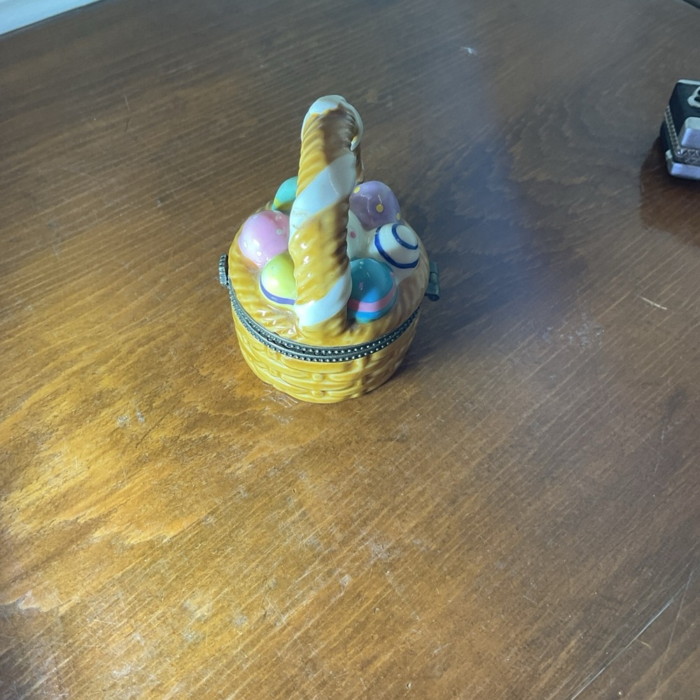 Ceramic Trinket Box Jewelry Storage Easter Egg Basket - Picture 4 of 5